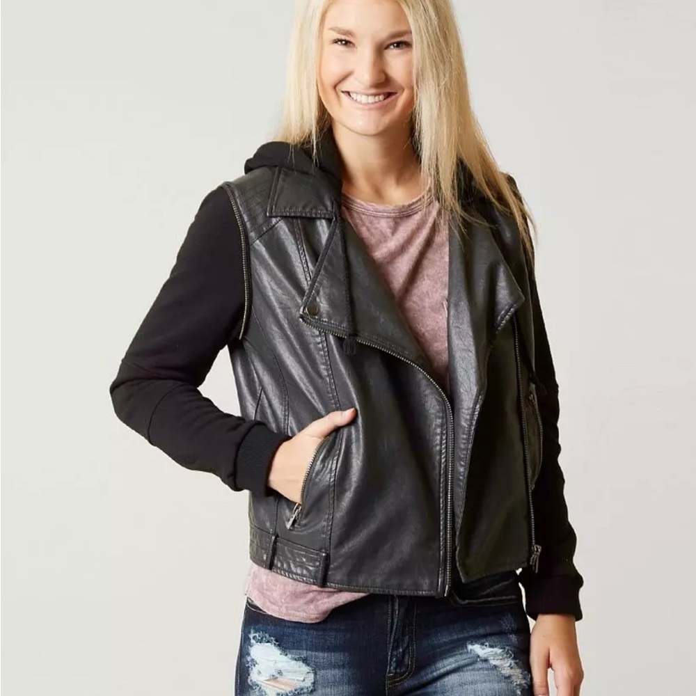 BKE Black Faux Leather Moto Jacket Detachable Hood Women’s Small